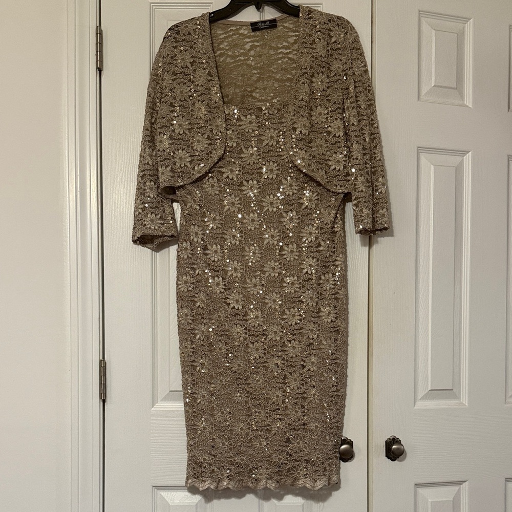 R & M Collection Elegant Sequined Lace Dress with Jacket. Size US 14